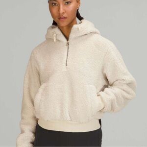 Lululemon Textured fleece 1/2 zip in bone